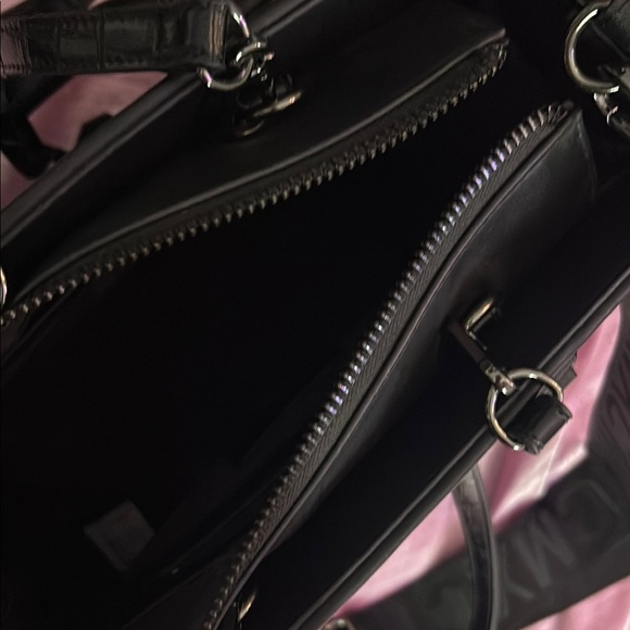 NWOT Sleek Black Briefcase with Textured Design and Gold Hardware - Picture 3 of 10